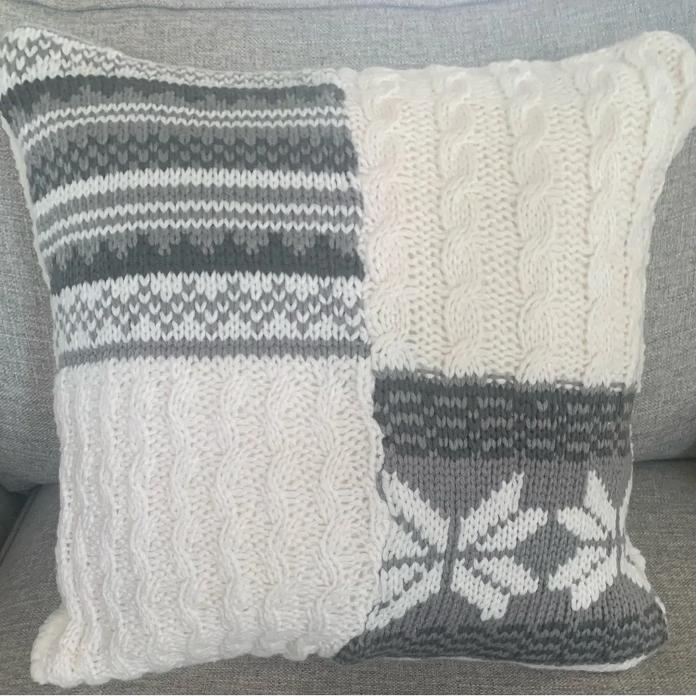 Pottery Barn Cream and Gray Patchwork Sweater Throw and matching Pillow Cover